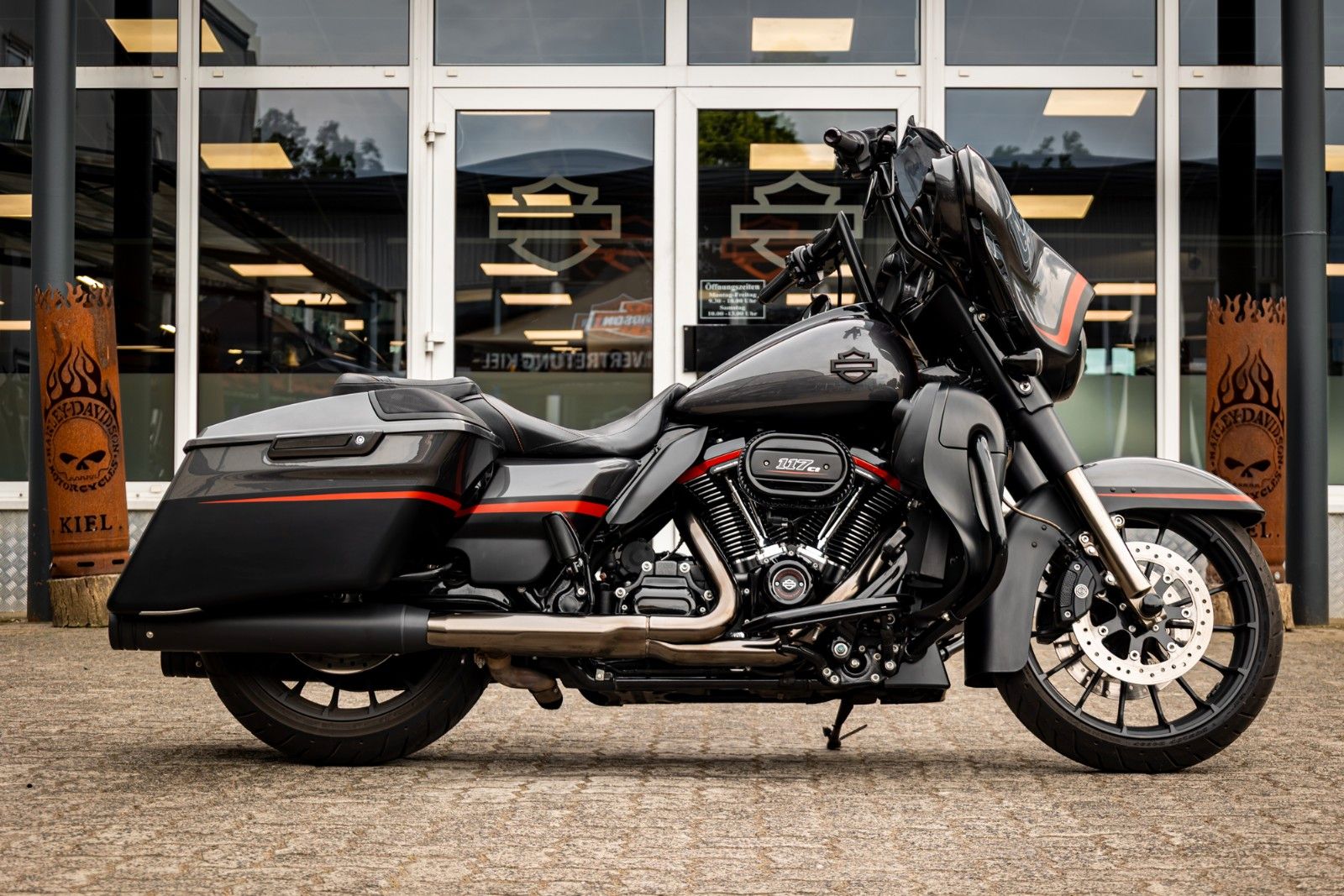 Fahrzeugabbildung Harley-Davidson CVO STREET GLIDE 117 FLHXSE - KESSTECH