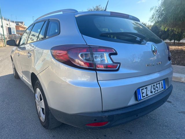 Renault MEGANE 1.5 dci 2015 -CAMBIO AUTOMATICO