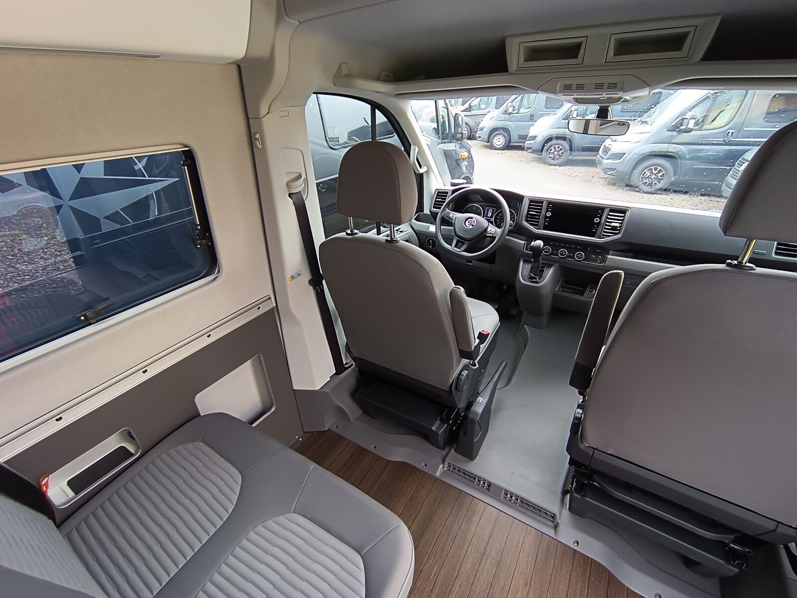 Fahrzeugabbildung Volkswagen Grand California 600 25810,- EUR Sondernachlass