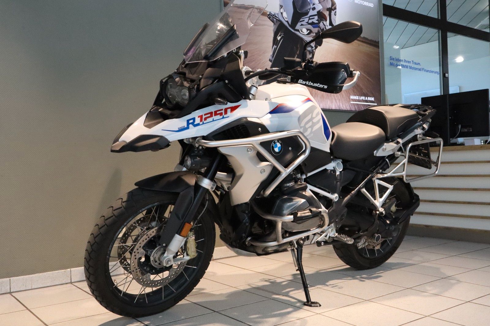 Fahrzeugabbildung BMW R 1250 GS mit Touratech Fahrwerk