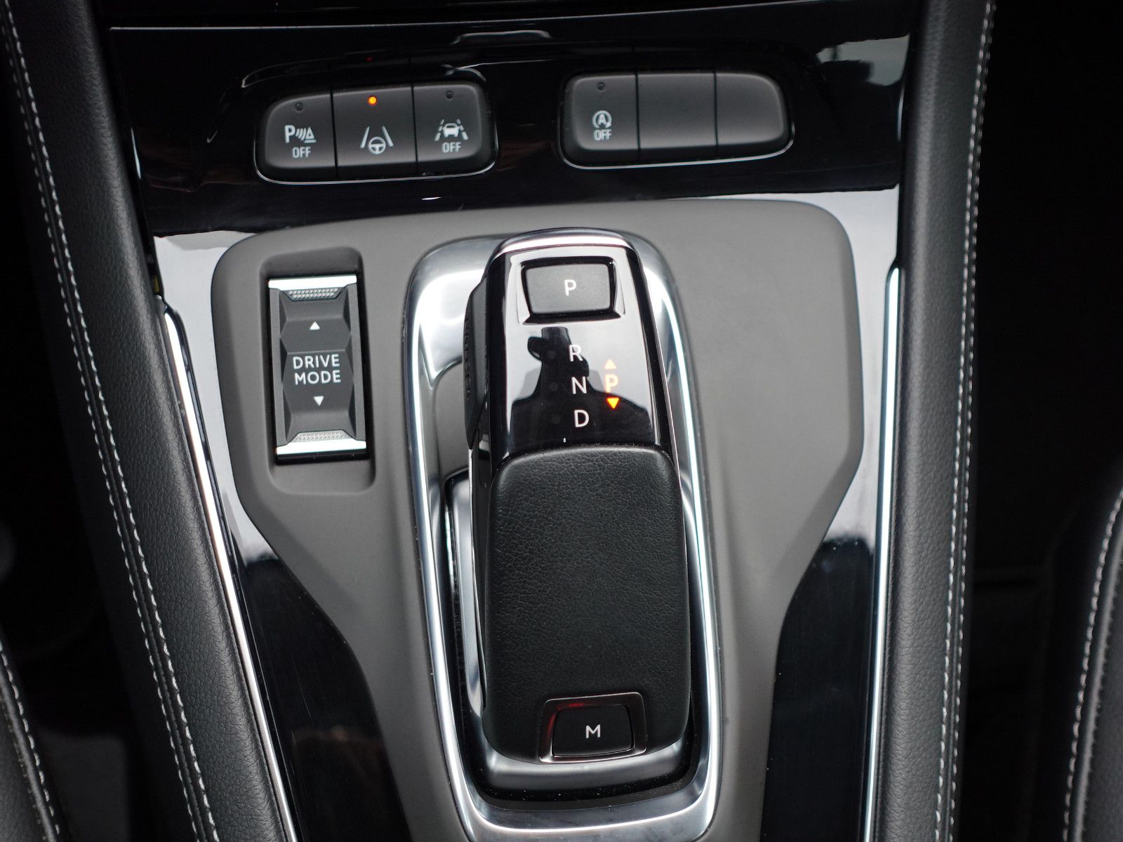 Fahrzeugabbildung Opel Grandland 1.2T AUTOMATIK,Matrix,AHK,Navi,Leder