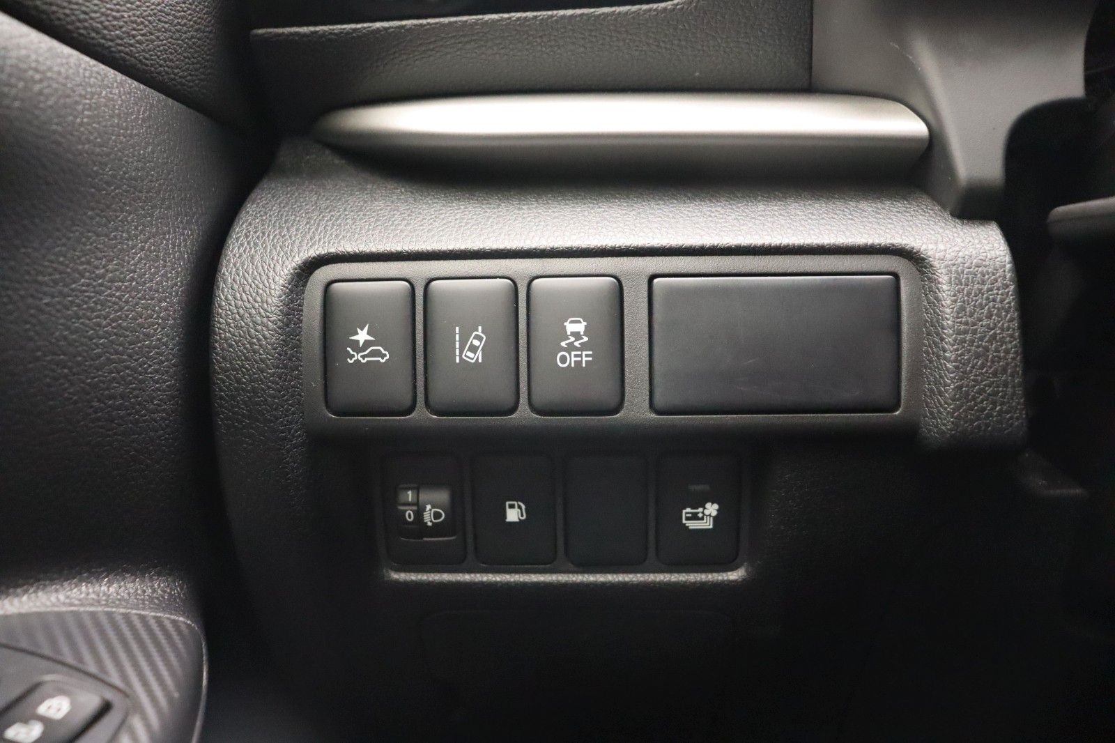 Fahrzeugabbildung Mitsubishi Eclipse Cross 2.4 PHEV Plus