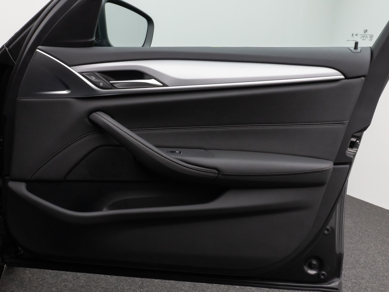 Fahrzeugabbildung BMW 520d Kamera DAB 4xKlima AHK Alarm Leder Sport