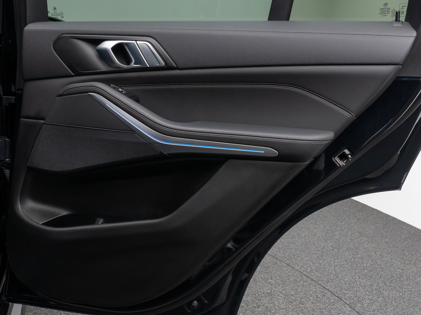 Fahrzeugabbildung BMW X5 xD45e M Sport Laser 360° HUD DAB HiFi 22Zoll