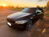 BMW 530d xDrive Touring A M Sport PanoDach/Head-Up - BMW 530 Gebrauchtwagen in Berlin