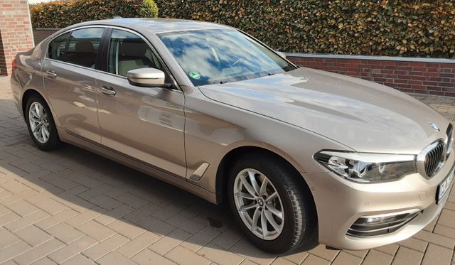 BMW 520i A -