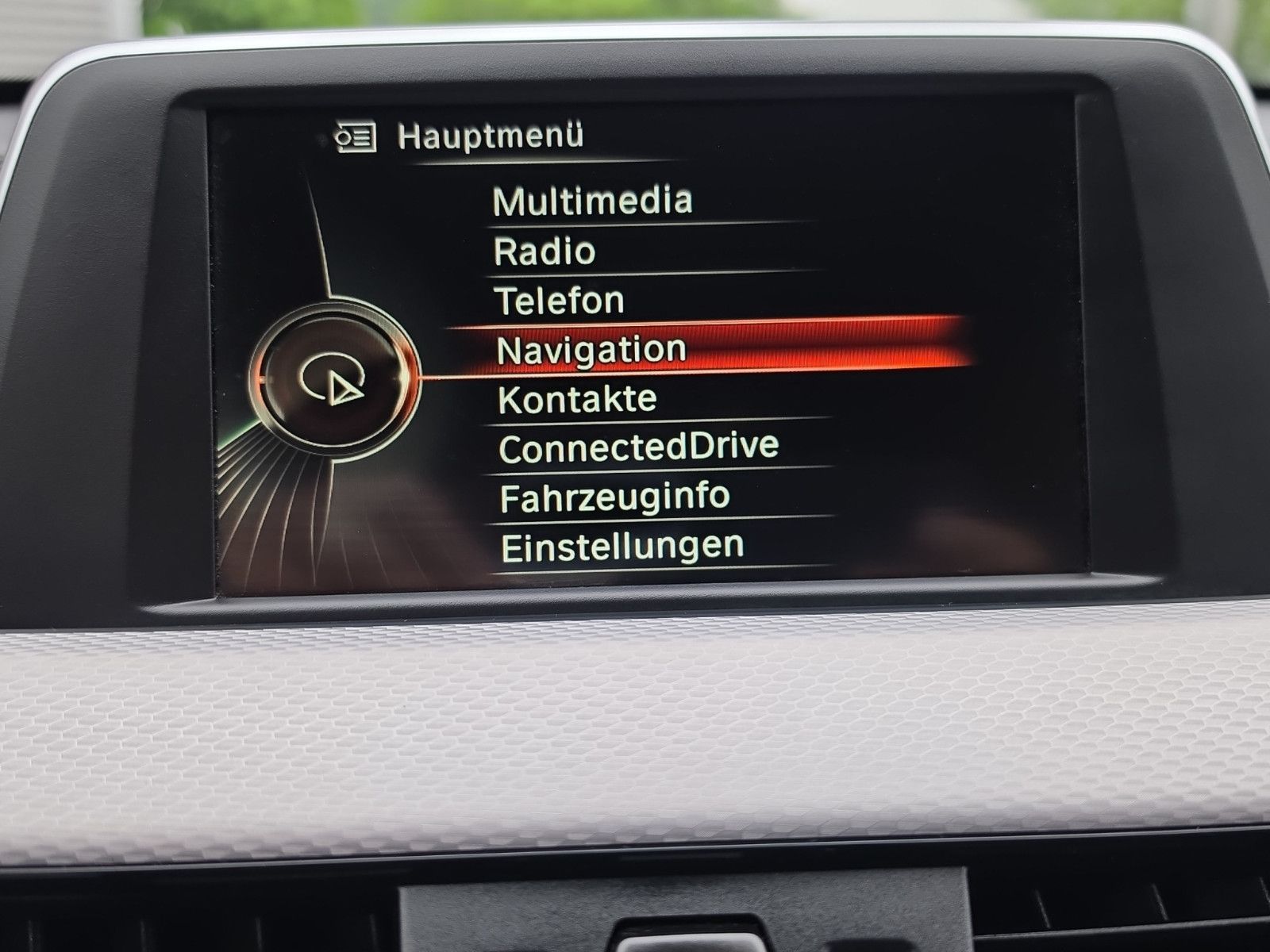 Fahrzeugabbildung BMW X1 xDrive 20 d M-Sport Automatik