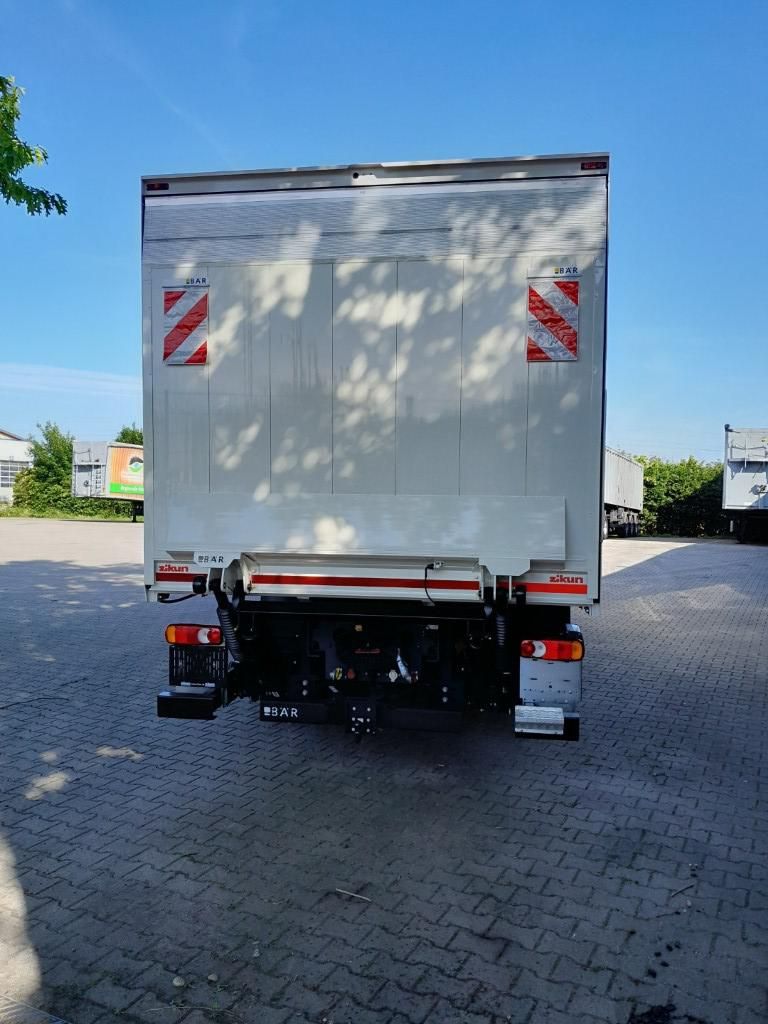 Fahrzeugabbildung DAF XB 310 FA 18t Getränkeaufbau