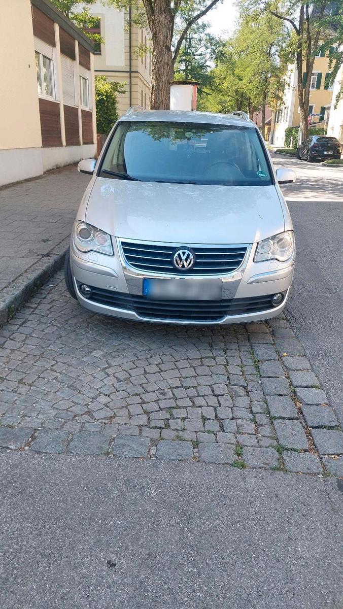 Volkswagen Golf 2007 — engine 140 HP (103kW)