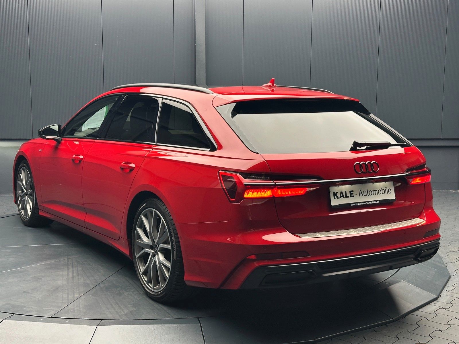Audi A6 Avant 45 TFSI quattro Sport S-Line PANORAMA foto 3