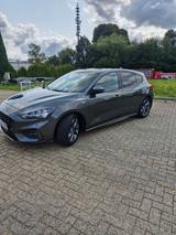 Ford Focus 1,0 EcoBoost 92kW ST-Line Auto ST-Line - Ford Focus Gebrauchtwagen in Düsseldorf