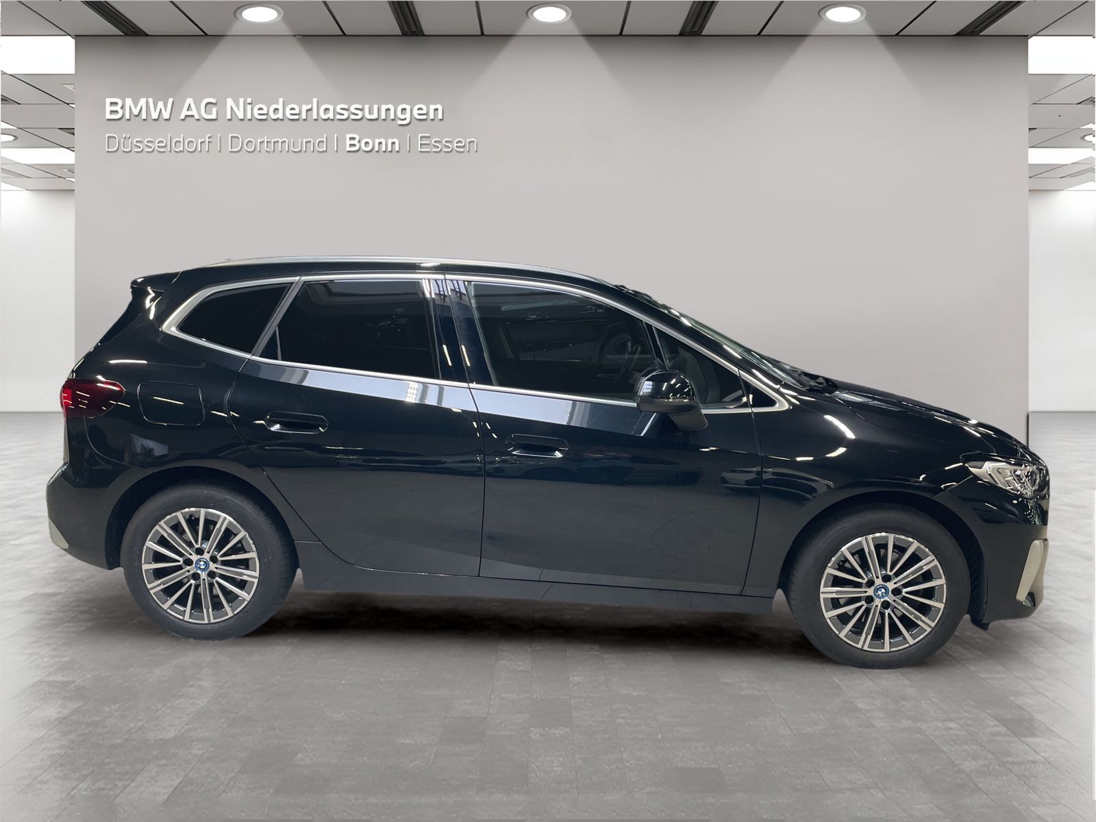 BMW 225e xDrive Active Tourer AHK Kamera Pano.Dach foto 5