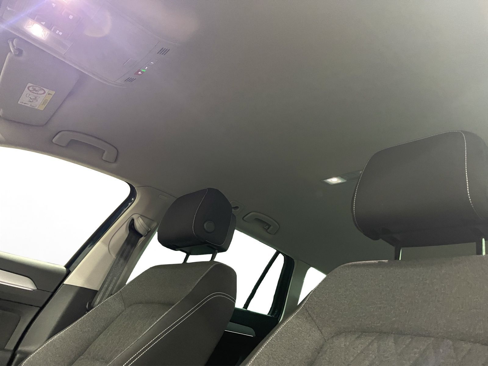 Volkswagen Passat Variant - Bild 11