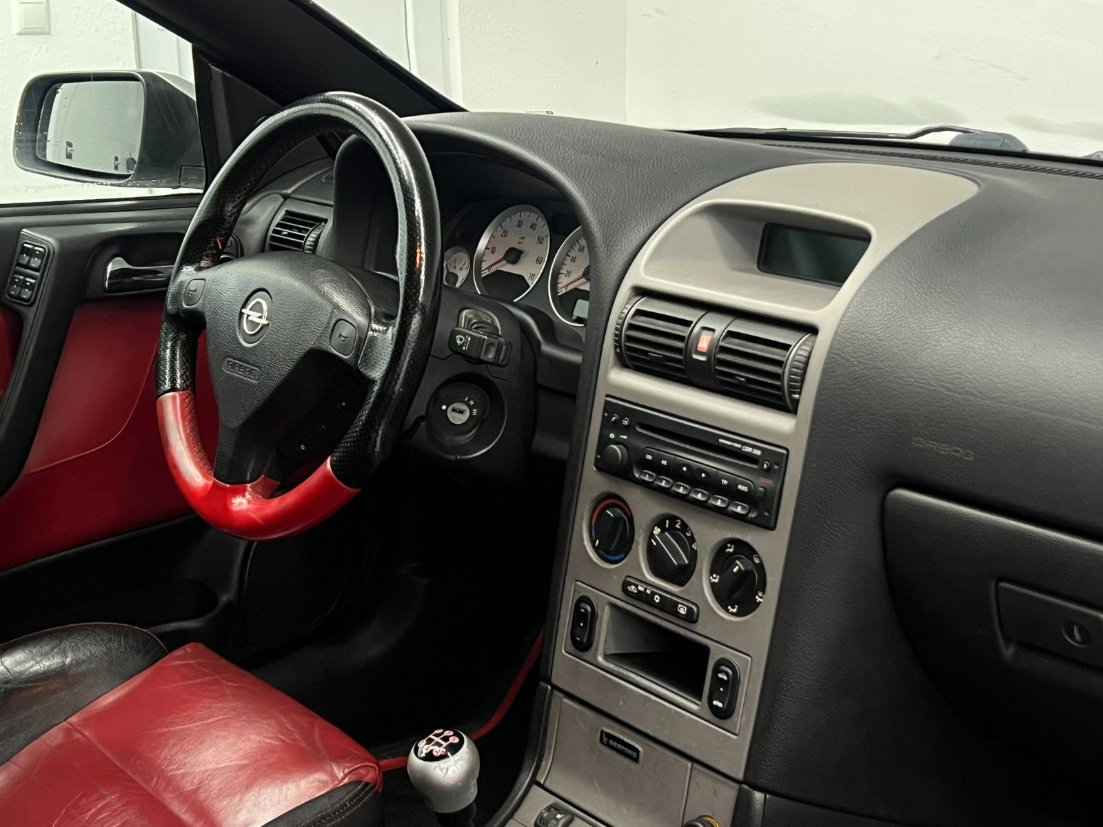 Fahrzeugabbildung Opel Astra G Cabrio 2.0 Turbo/SHZ/KLIMA/LINEA ROSSA