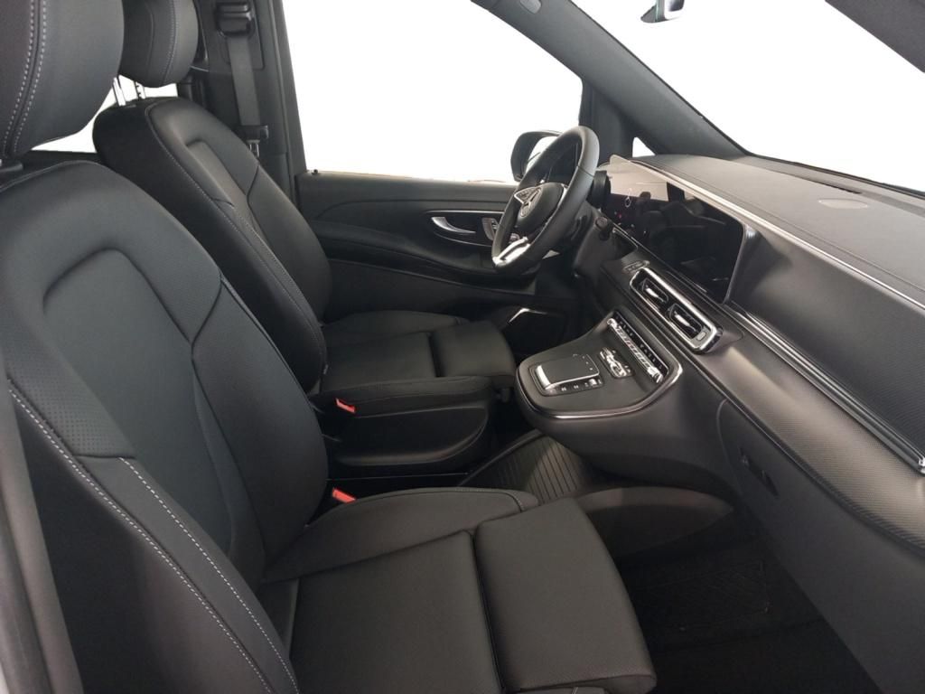 Fahrzeugabbildung Mercedes-Benz V 300 d Avantgarde 4M lang AMG*Pano*AHK*LED*Navi