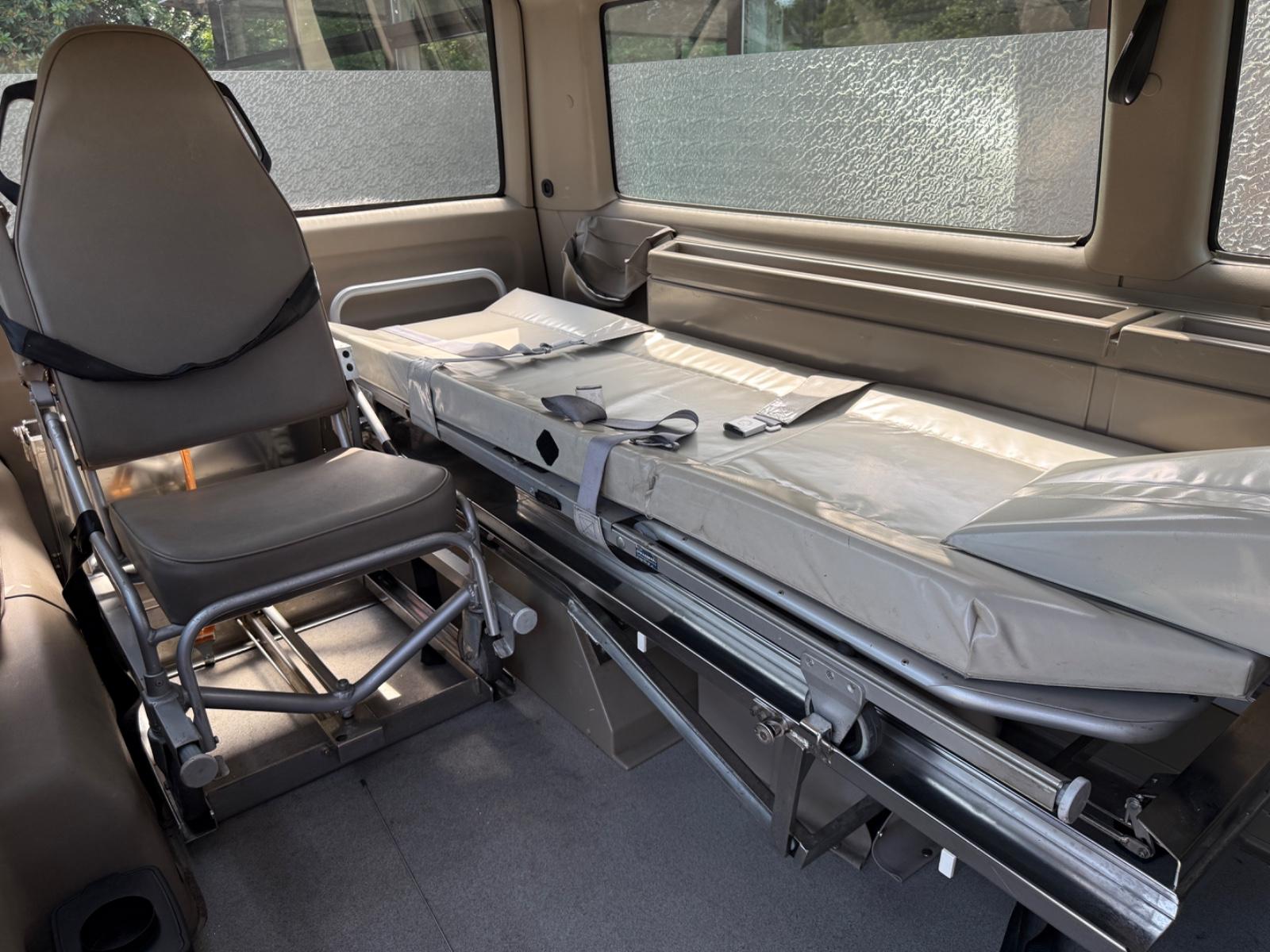 Volkswagen T4 Krankenwagen DRK 2.5 Lang