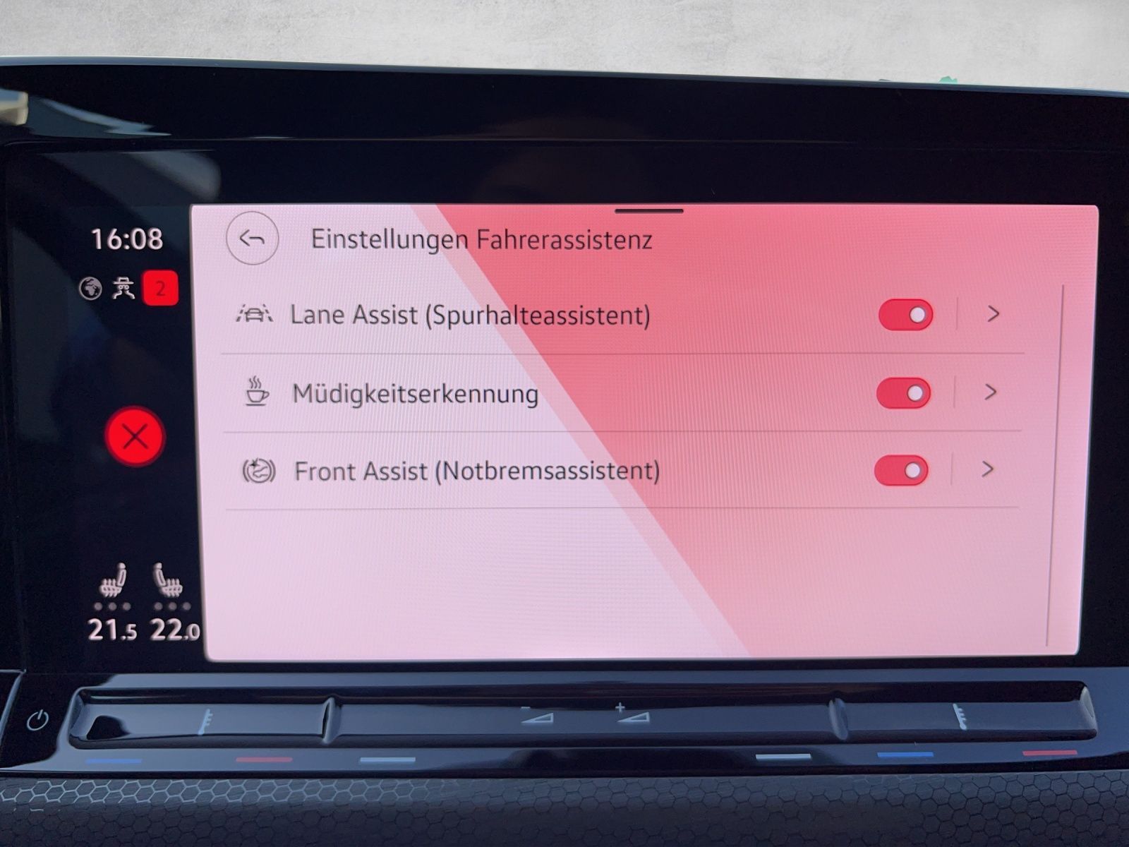 Golf VIII GTI 2.0 TSI DSG LED*CarPlay*Klima