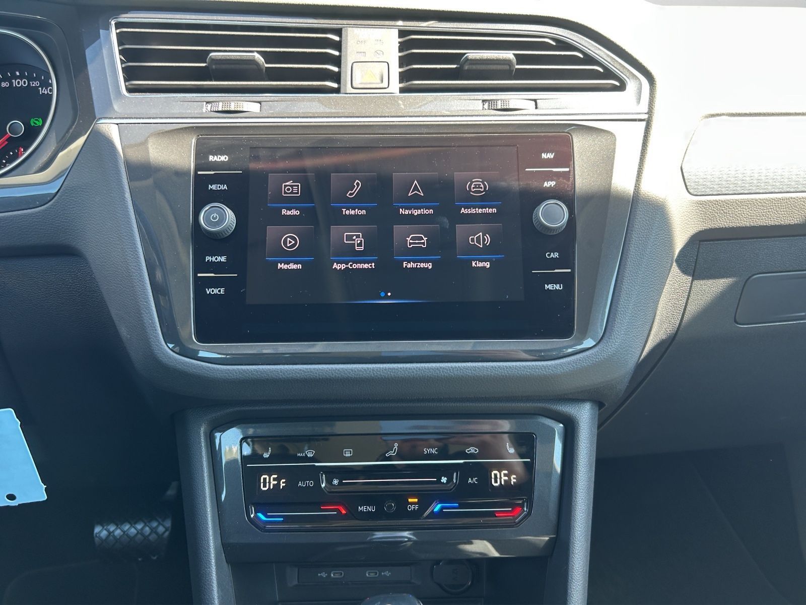 Volkswagen Tiguan - Bild 12