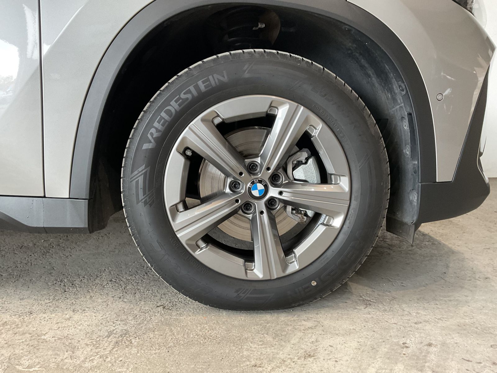 Fahrzeugeinzelansicht 16 Fahrzeugabbildung BMW X1 sDrive20d |Komfortzugang |Sitzheizung |Parkin
