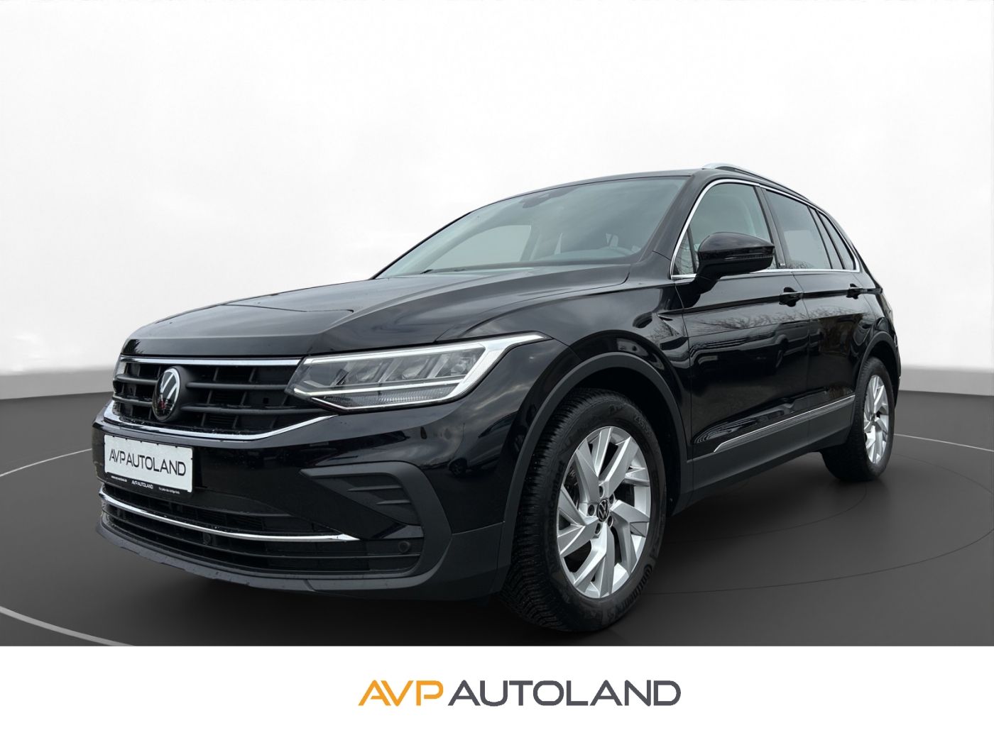 Volkswagen Tiguan 2.0 TDI MOVE | AHK | NAVI | ACC | LED |