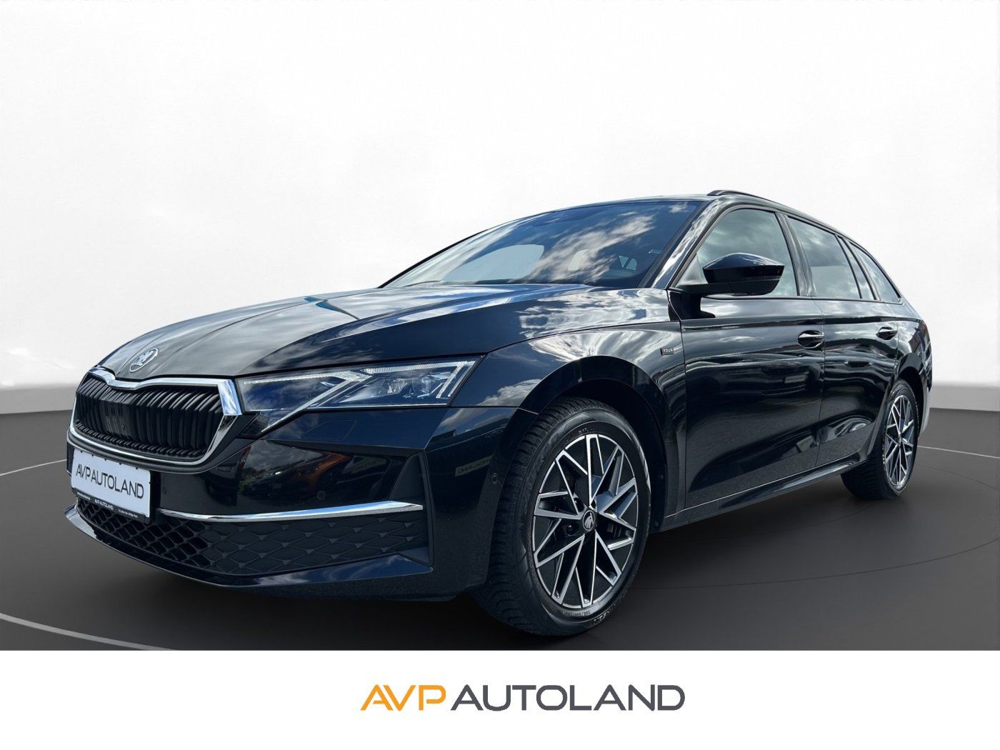 Skoda Octavia Combi 2.0 TDI DSG TOUR | LED | PANO |