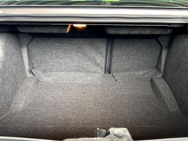 Fahrzeugabbildung Dodge Challenger SRT Hellcat/727PS/WIDE-BODY/H&K-SOUND