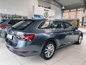 Fahrzeugabbildung SKODA Superb Combi 2.0 TSI 140kW DSG AMBITION PLUS