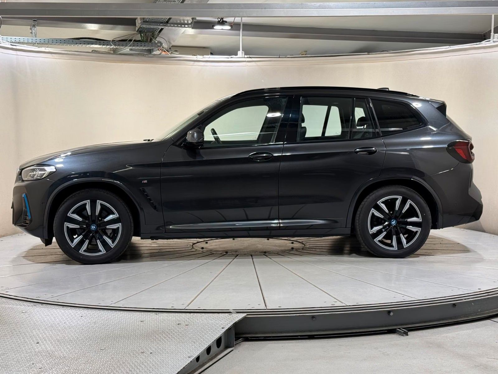 BMW iX3 M Sportpaket Inspiring AHK ACC RFK Pano imagem 3