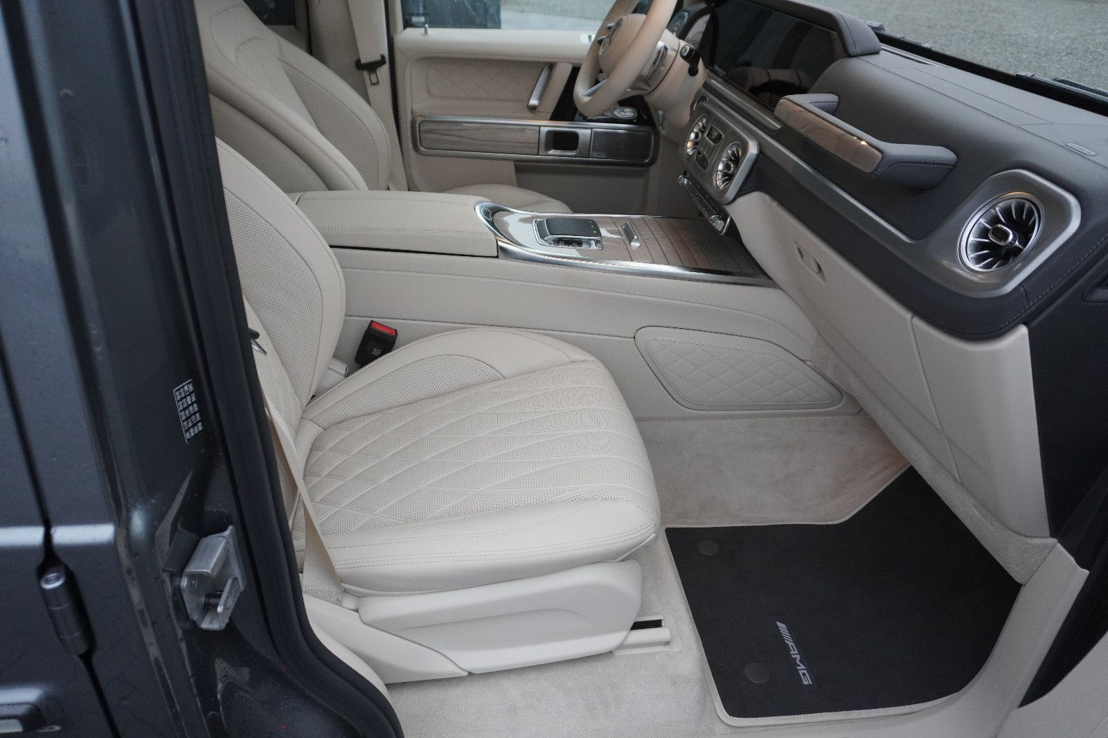 Fahrzeugabbildung Mercedes-Benz G 450 d AMG Line,Superior,