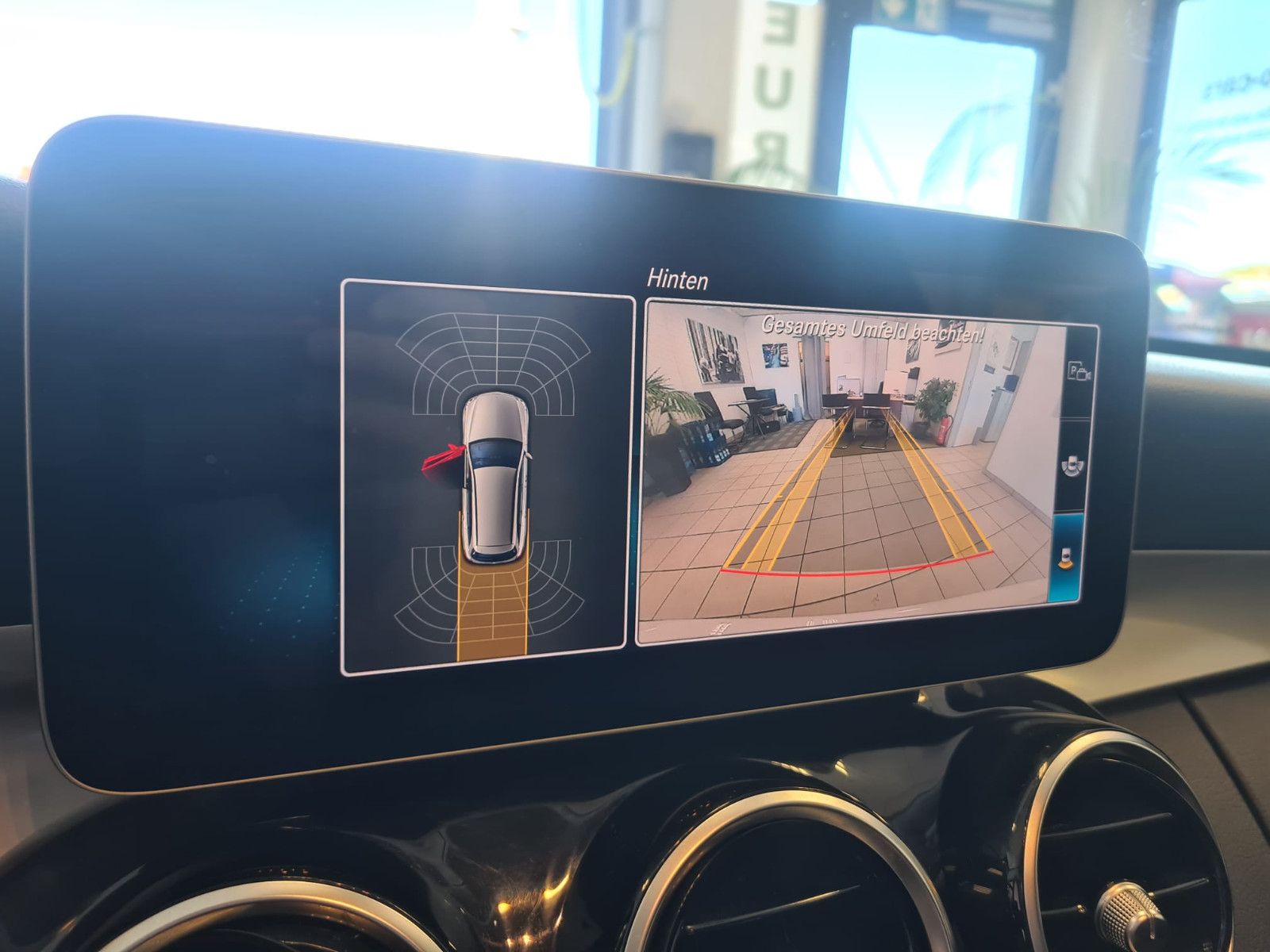 Fahrzeugabbildung Mercedes-Benz C 220 T-Modell d 4Matic / MULTIBEAM / KAMERA /