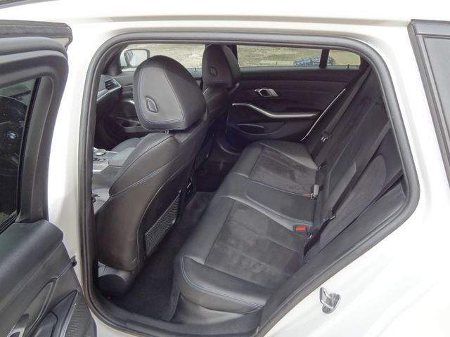 Fahrzeugabbildung BMW 320d M Sport/1.Hd/Widesreen/Leder/Navi/190PS/HUD