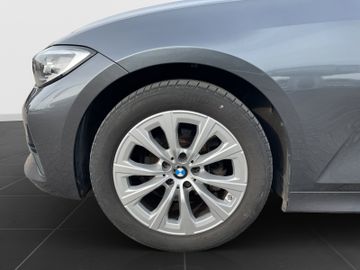 BMW 318 - 8