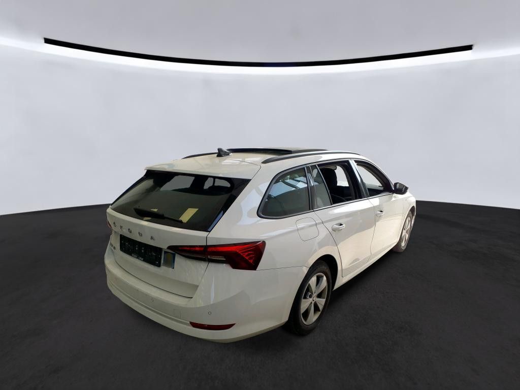 Fahrzeugabbildung SKODA Octavia Combi 1.5 TSI Selection-PANO-AHK-LED-SHZ