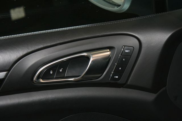 Fahrzeugabbildung Porsche Cayenne S Diesel Luftfederung, Panorama, AHK,ACC