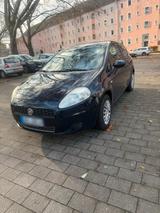 Fiat punto 199  2 Jahre tüv  - Fiat Punto 199 mit Benzin-Antrieb