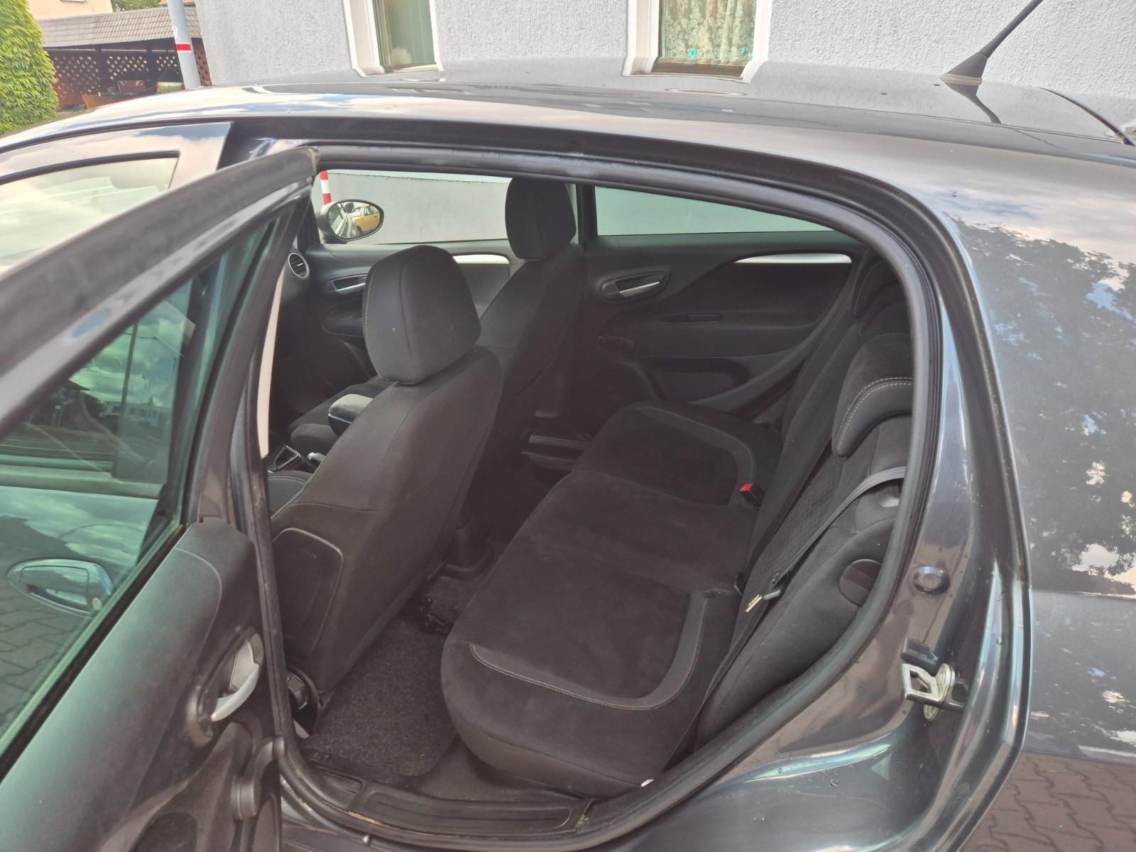 Fiat Punto 1.2 Lounge,Navi,Klimaaut,TÜV neu