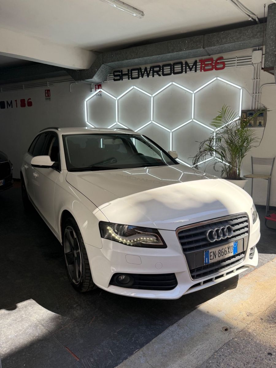 Audi A4 - 1
