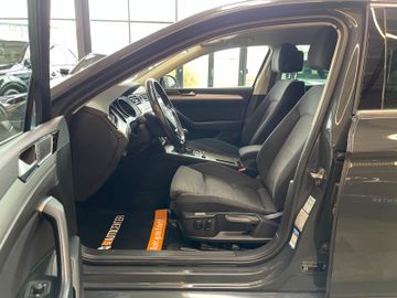 Volkswagen Passat Variant  *1.HAND*NAVI*APS*AHK*LED*SMARTL*