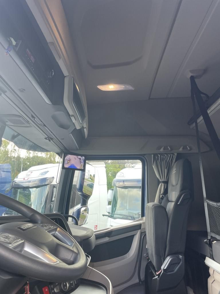 Fahrzeugabbildung DAF FT XG 530