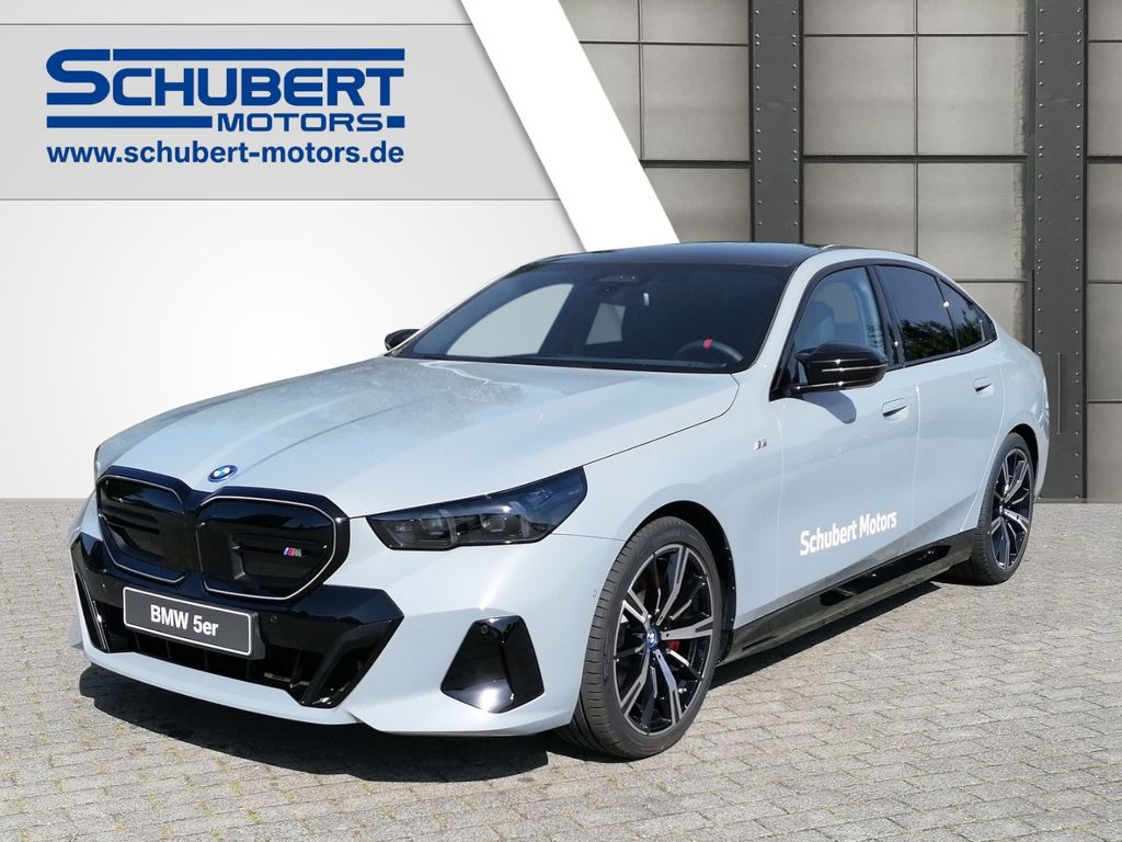 BMW i5 M60 xDrive HUD AD AHK Panodach Navi Digitales