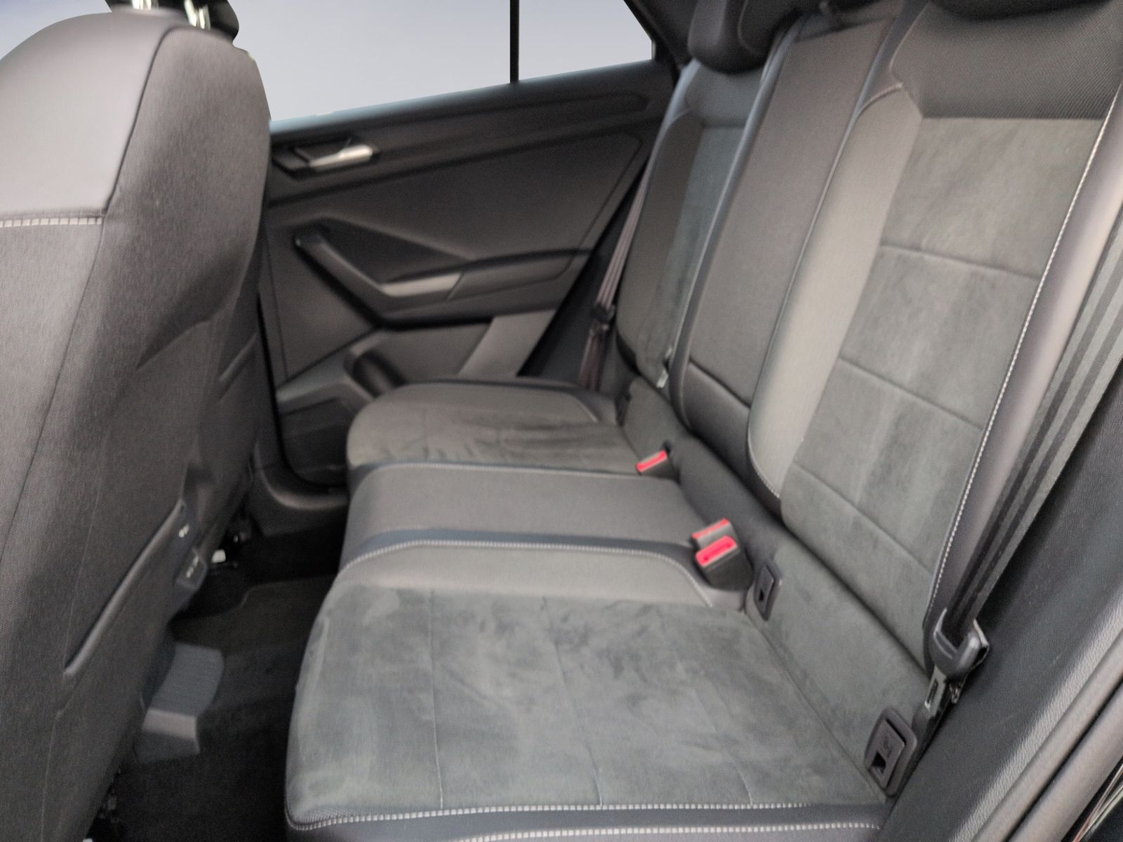 T-Roc 1.5 TSI DSG R-Line KAMERA+AHK+NAVI