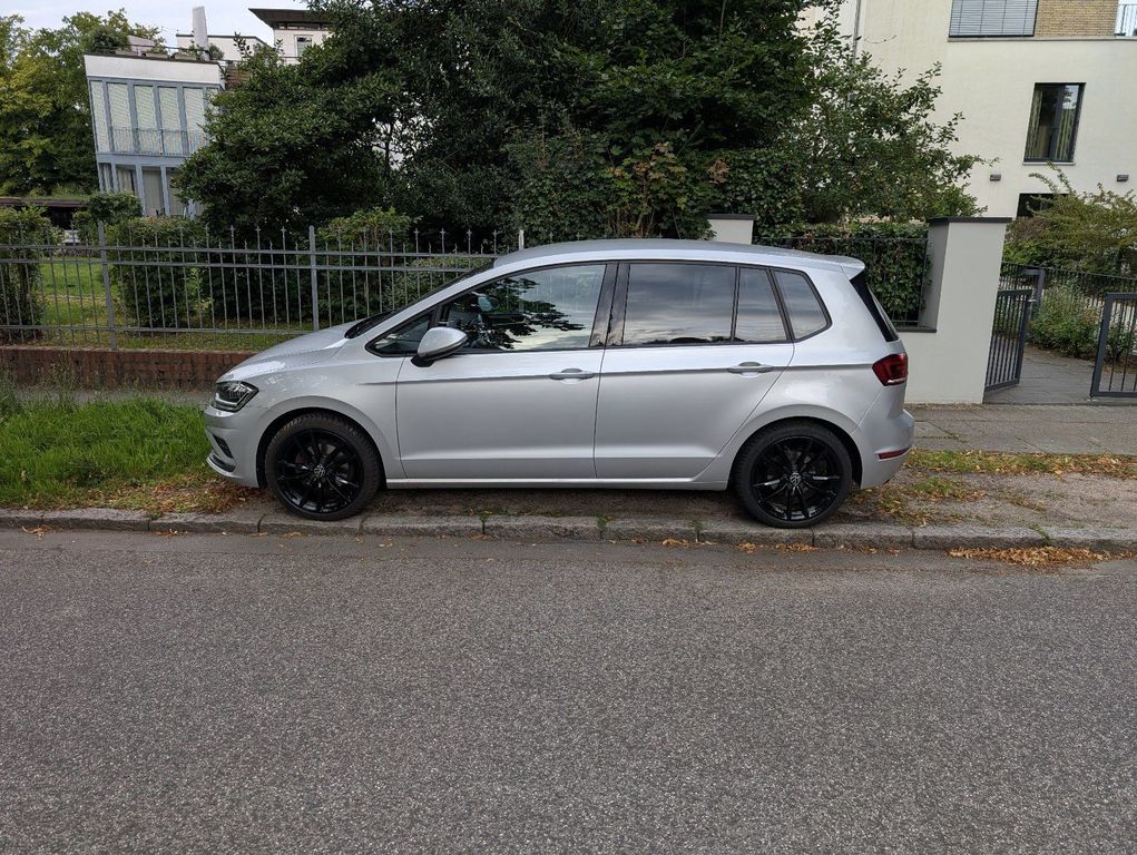 Image of Volkswagen Golf Sportsvan