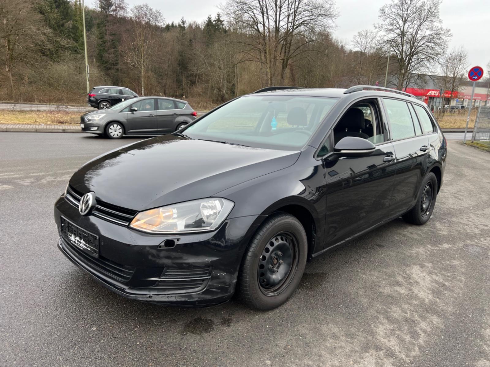 Volkswagen Golf 7 KOMBI 1,6 TDI *NAVI*
