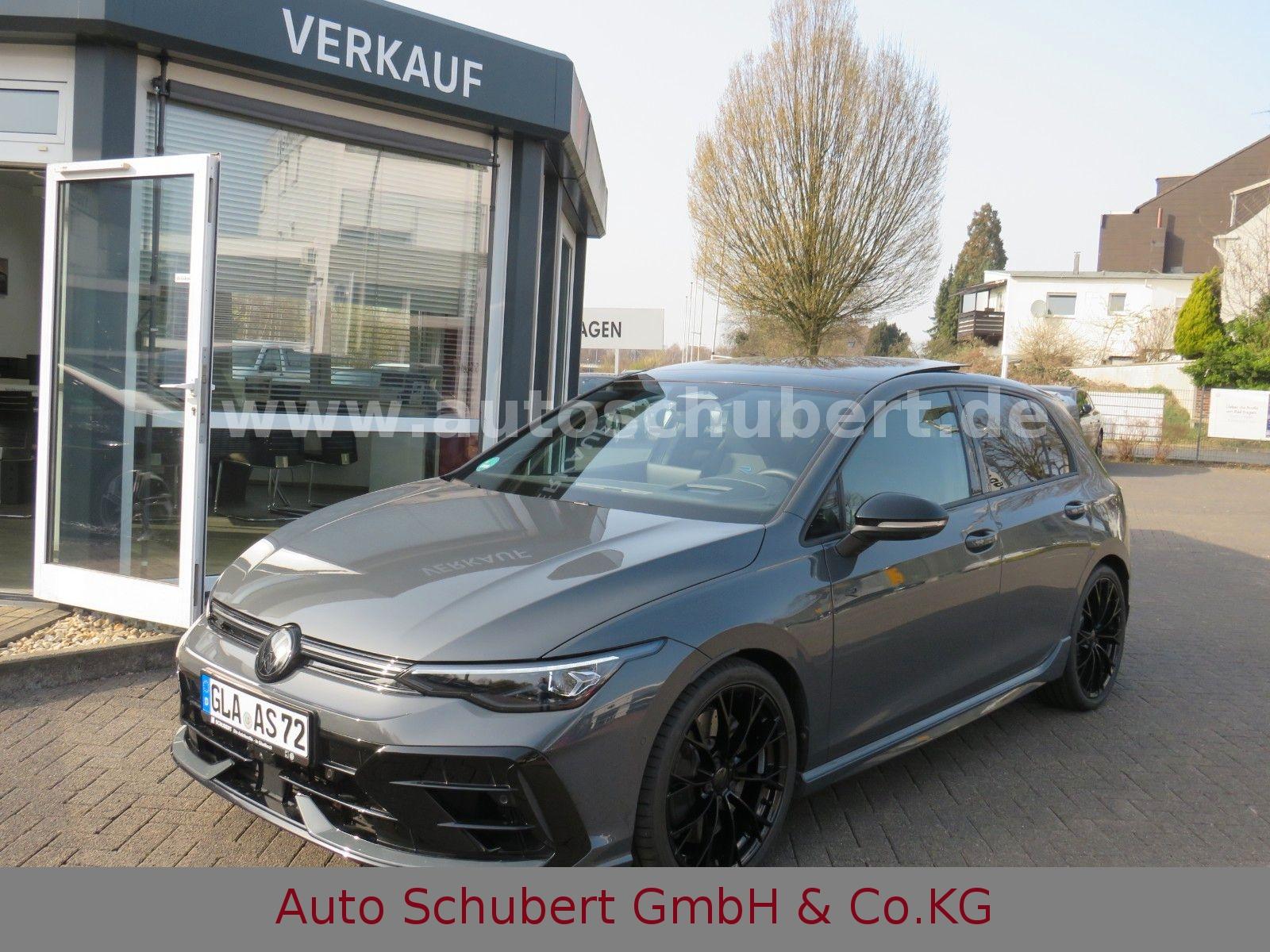 Volkswagen Golf VIII Lim. 2.0 TSI 4Motion R Black Edition