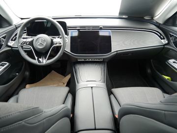 Mercedes E 200 - 8