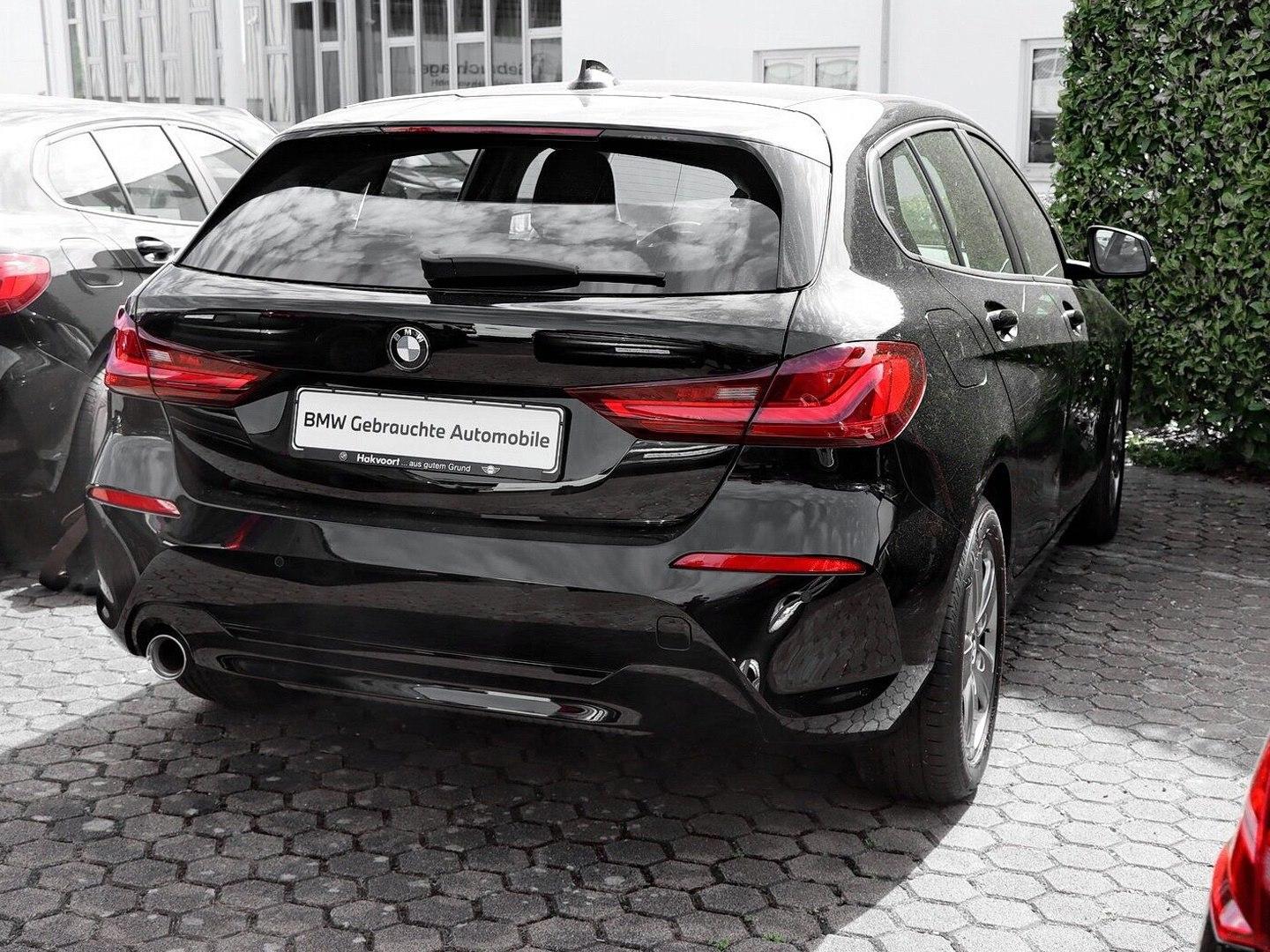 BMW 118i Advantage Live Cockpit LED