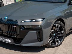 BMW M760 – 7 / 32
