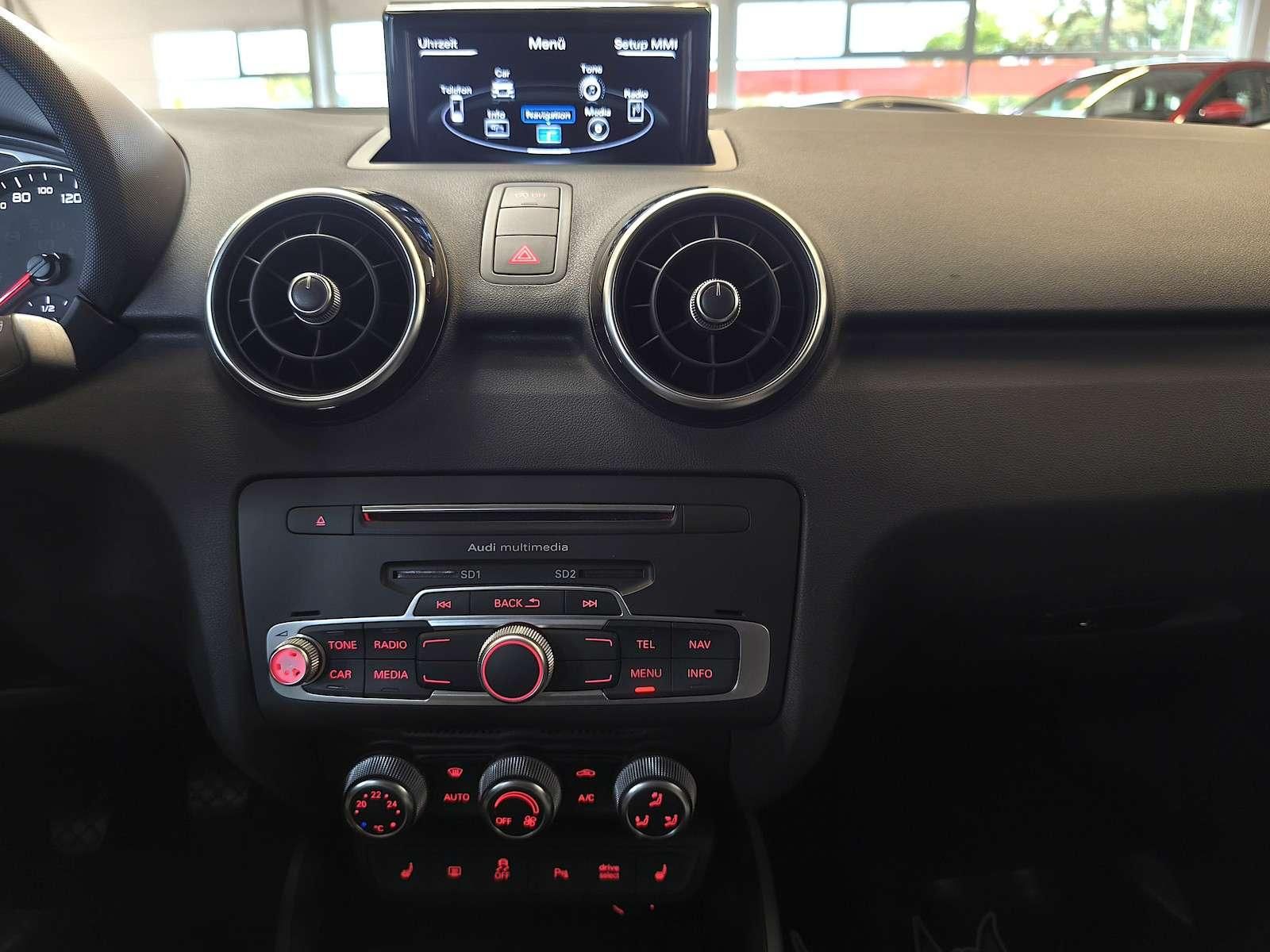 Fahrzeugabbildung Audi A1 1.6 TDI Sport/Xenon/MMI/Teilleder/17´´ 85 ...