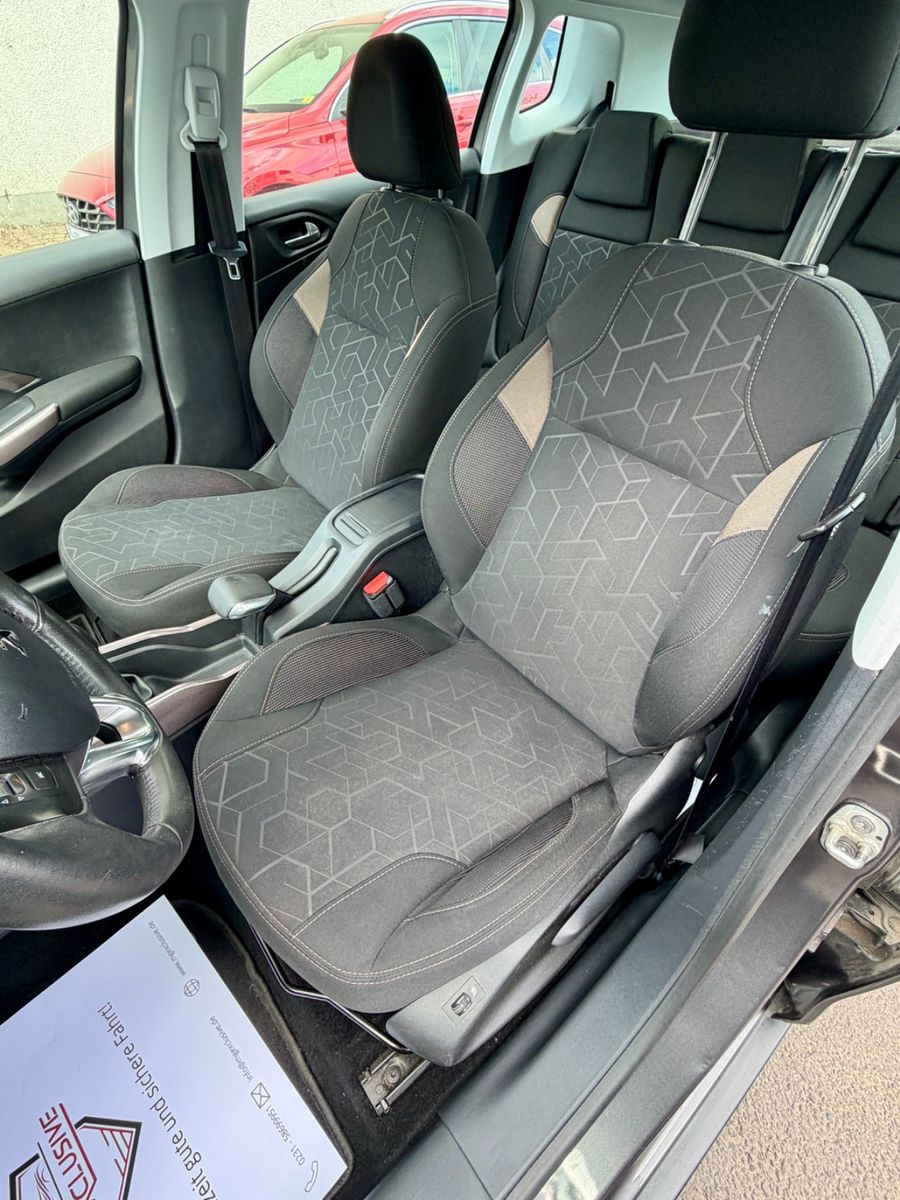 Fahrzeugabbildung Peugeot 2008 Active 1,2