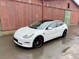 Tesla Model 3 Allradantrieb mit Dualmotor Performa... - Tesla Model 3 in Bielefeld